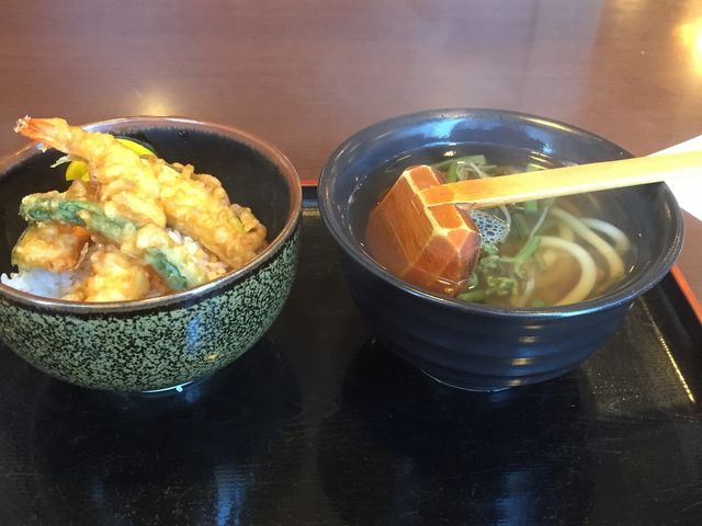 ミニ天丼・なめこうどん_関西うどん こんぴら