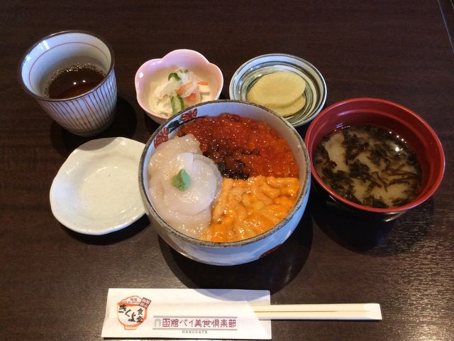 巴丼+小鉢_きくよ食堂 ベイエリア店