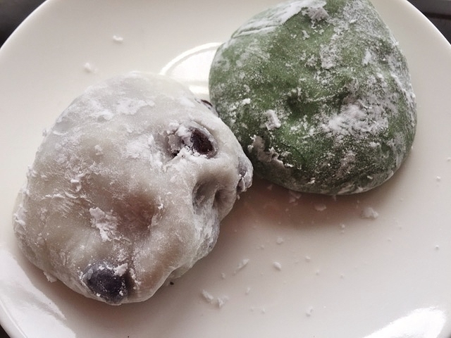 豆大福と草餅_伊勢屋