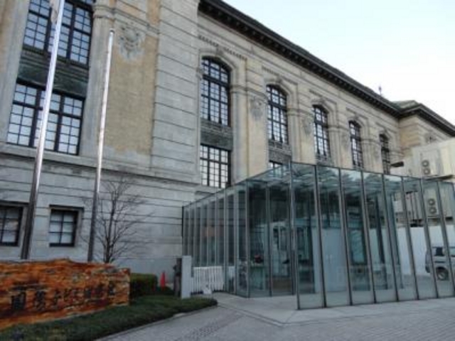 見事な建築物です_国際子ども図書館