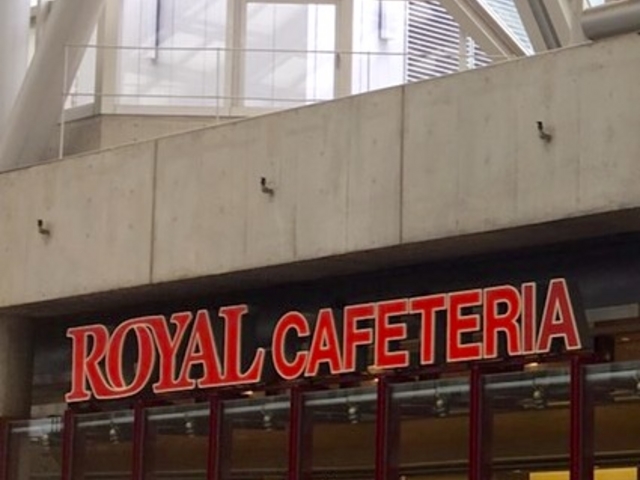 カフェ_ロイヤルキャフェテリア東京ビッグサイト店