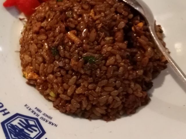 黒チャーハン半分_ホウテン食堂 奉天本家