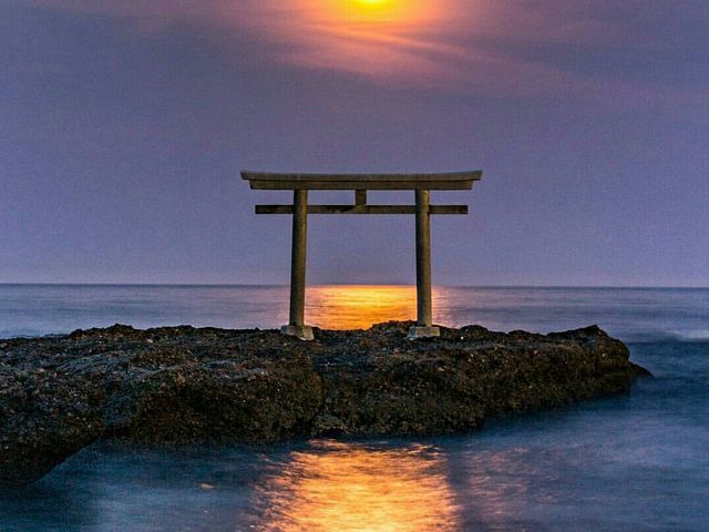 神磯鳥居