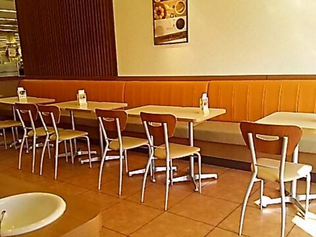 店内の写真_ミスタードーナツヨークベニマル鹿沼(Mister Donut)