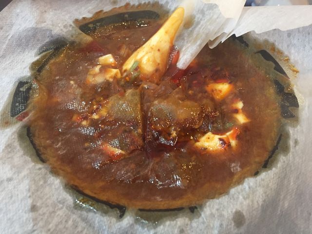 麻婆豆腐にはシートがかけられて出てきます。_味覚・二号店