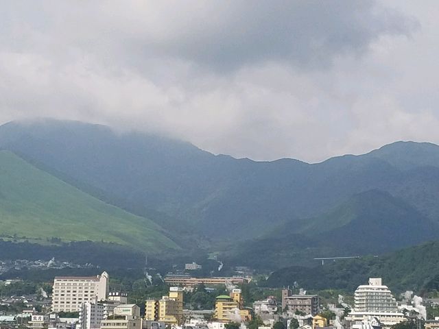 山が綺麗_湯けむり展望台