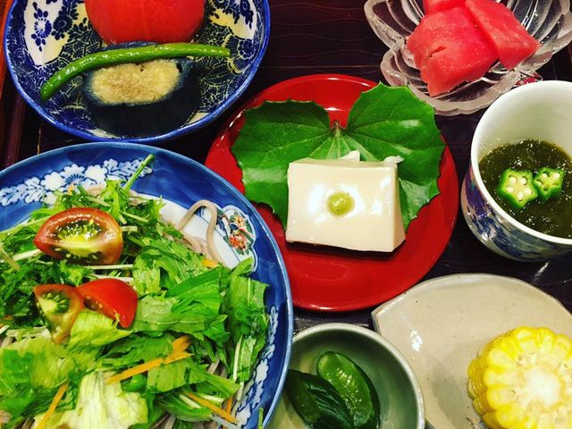 お寺カフェでは予約すればランチも食べられます_清水大師寺