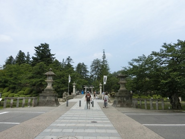 上杉神社へ_上杉城史苑