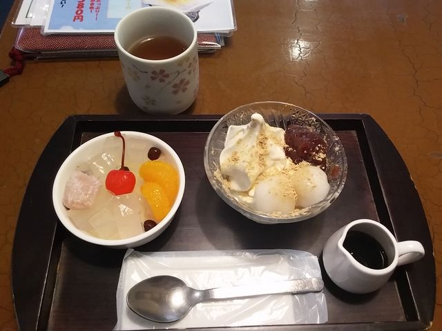 きな粉黒みつパフェ&みつ豆_むげん茶房