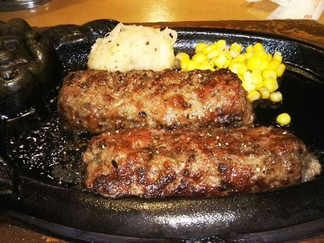 ハンバーグ_ステーキハウス BRONCO BILLY 新座野火止店
