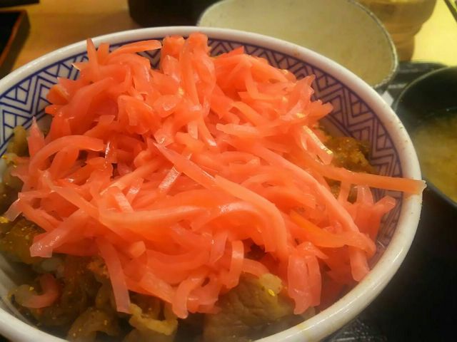 紅生姜タップリが嬉しい_吉野家新大橋通八丁堀店
