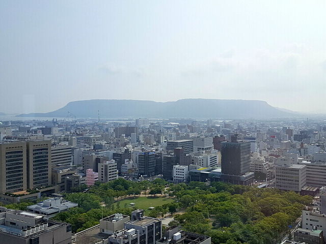 すばらしい台形_香川県庁東館