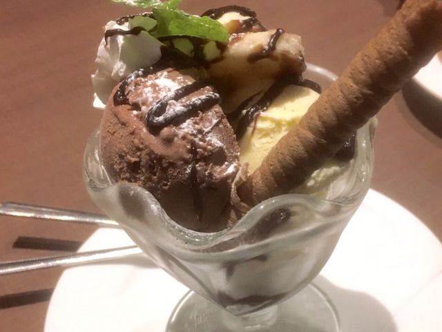 パフェ_フォルクス 名島店