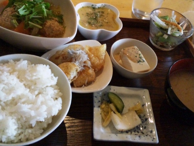 食事系も美味しい_カフェ・カラクリ虎