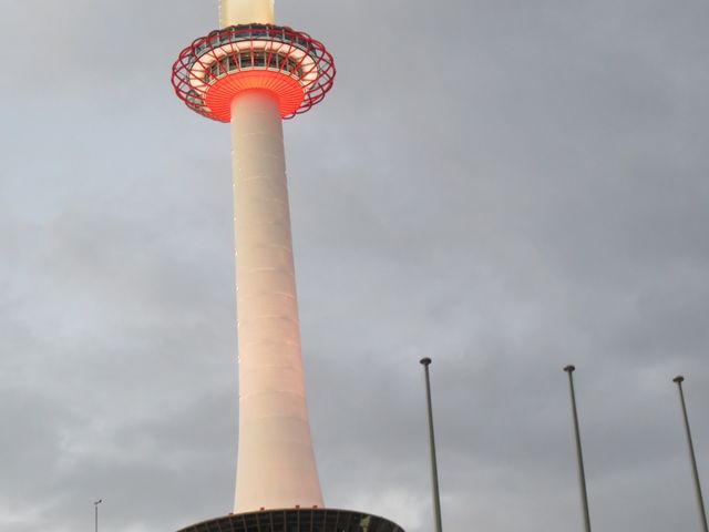 夕刻のタワー_ニデック京都タワー