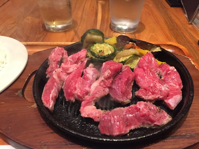 生肉でーす_いしがまやハンバーグ セブンパークアリオ柏