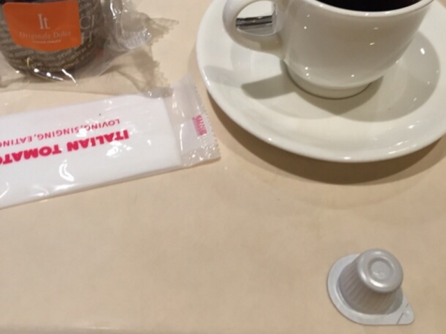 コーヒーとマフィンです。_イタリアン・トマト 新宿靖国通り店(ITALIAN TOMATO)
