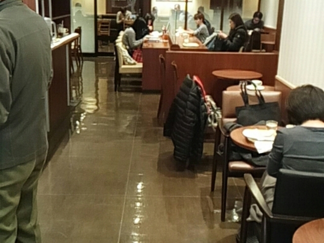 店内_ドトールコーヒーショップ名駅広小路店