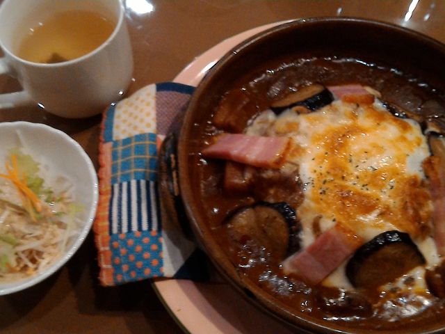 ナスとベーコンの焼きカレー_フリージア