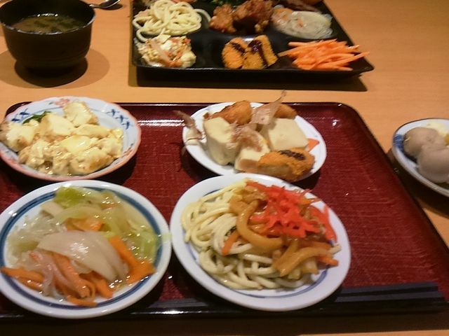 家族の盛り付け3_ピュア菜 津店
