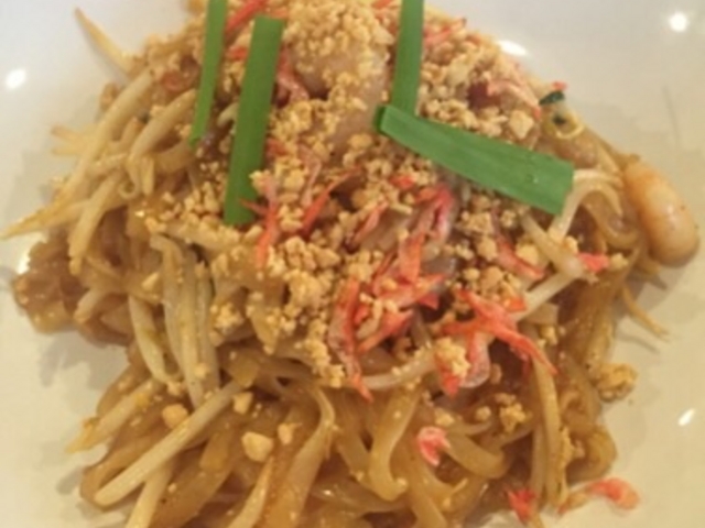 タイ焼きそば、パッタイです。_タイ屋台料理 ムエタイハウス