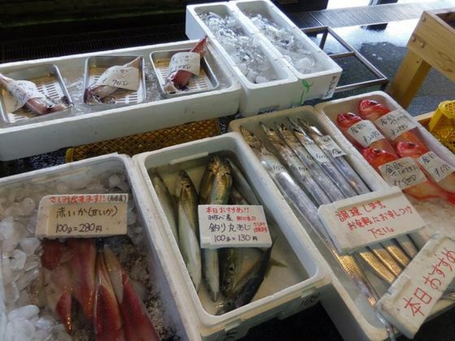 でもやっぱここは鮮魚店♪_もとや