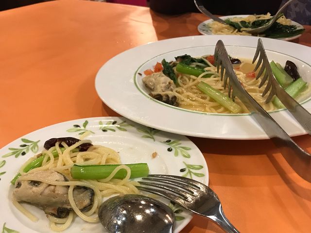 【DONA 京王多摩センター店】『牡蠣と江戸菜のペペロンチーノ』_イタリアンダイニング DONA ドナ 京王多摩センター店
