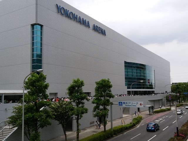 この写真は2017年6月11日に撮影しました。
この日もmiwaライブが開催されました。_横浜アリーナ