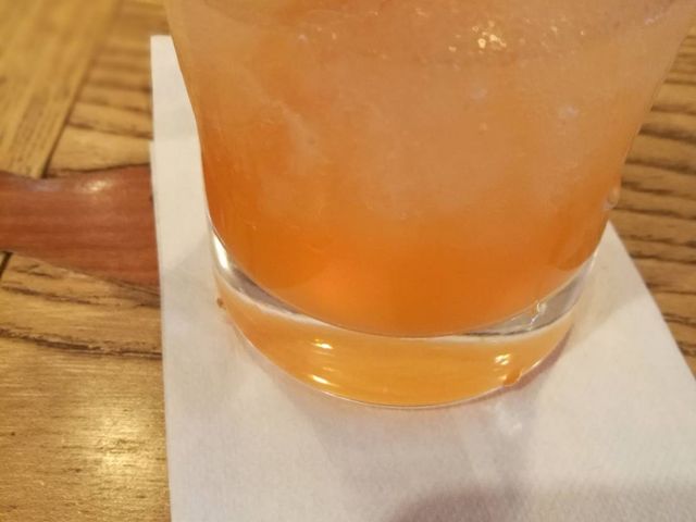 飲みかけのおいしい野菜ジュース_サンマルクカフェ銀座みゆき通り店(CHOCO CRO SAINTMARC CAFE)