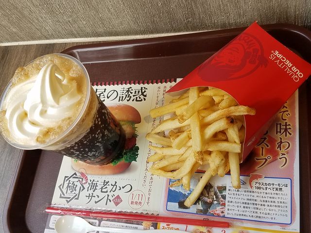 ポテトとコーラフロート_ウェンディーズ・ファーストキッチン 上野浅草口店