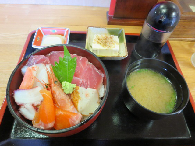 ランチ(日替わり) 700円_さつま家
