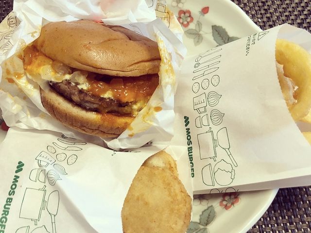 テイクアウト_モスバーガーサミットストア成城店(MOS BURGER)