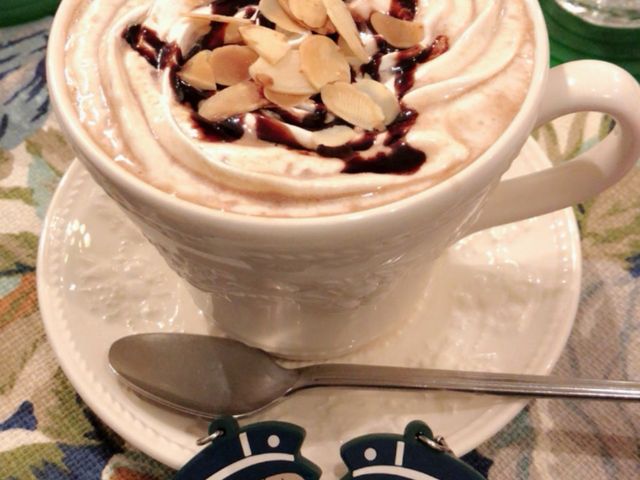ホットショコラチーノ_カフェ ザ プラントルーム Cafe The Plant Room