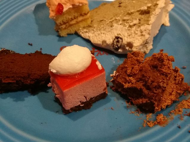 盛り付け下手だけど。。。_スイーツパラダイス SWEETS PARADISE 池袋店