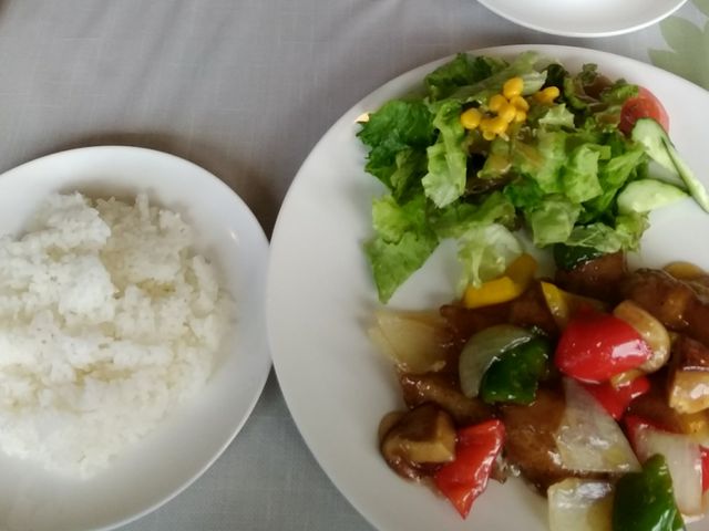 白身魚と野菜の甘酢炒めランチ_プリムローズ