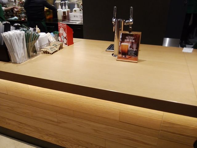 受け取りカウンター_スターバックス・コーヒー ASTY静岡店
