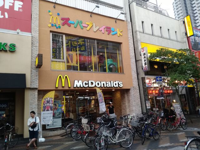 スタバ横_マクドナルド川口店