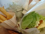 ドさゆド・トランプさんのモスバーガー 名駅南店の投稿写真1