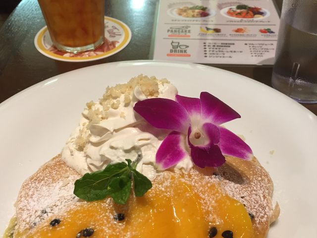 マンゴーパンケーキ_パイナ・アロハテーブル