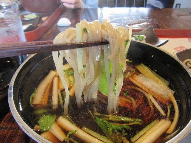 お蕎麦はコシ_蔵+蕎麦 な嘉屋