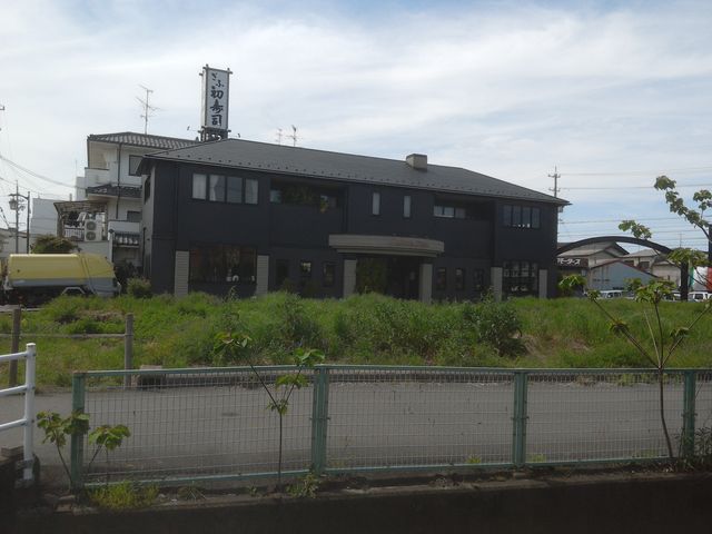 南北に長い建物でした。_サクラパーク