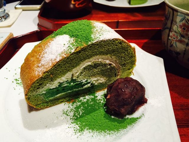 抹茶のロールケーキ_丸久小山園・西洞院店・茶房元庵