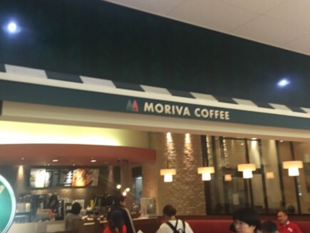 開放的な店内です。_モリバコーヒー クロスガーデン多摩店