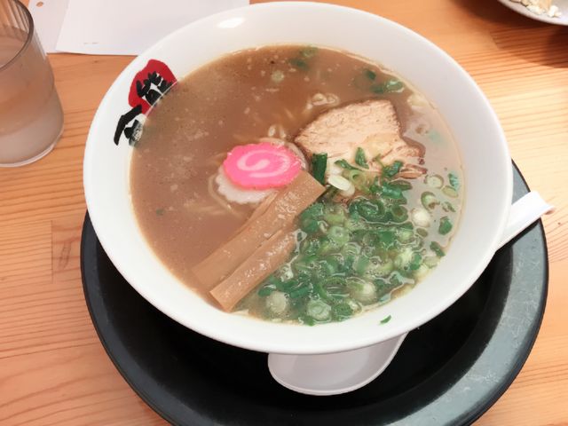 醤油ラーメン♪チャーシューがとろけたあ〜♪♪_口熊野食堂