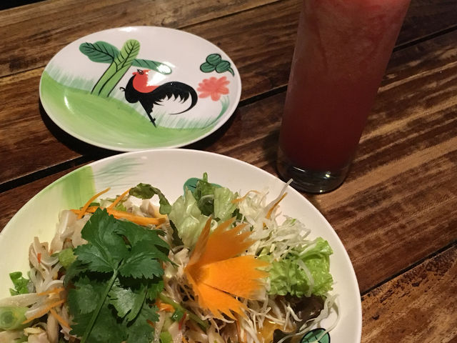 とても辛い豚耳のサラダ。_熱帯食堂 枚方店