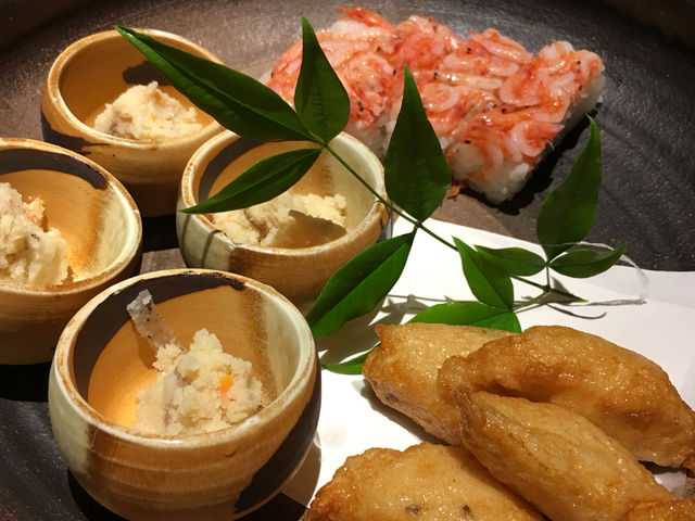 豪華な突き出し。_魚料理 ぎん