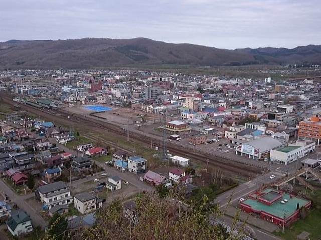 瞰望岩頂上展望台から見た遠軽町_がんぼう岩