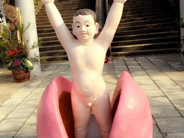 入り口にいる桃太郎(^ω^)_桃太郎神社