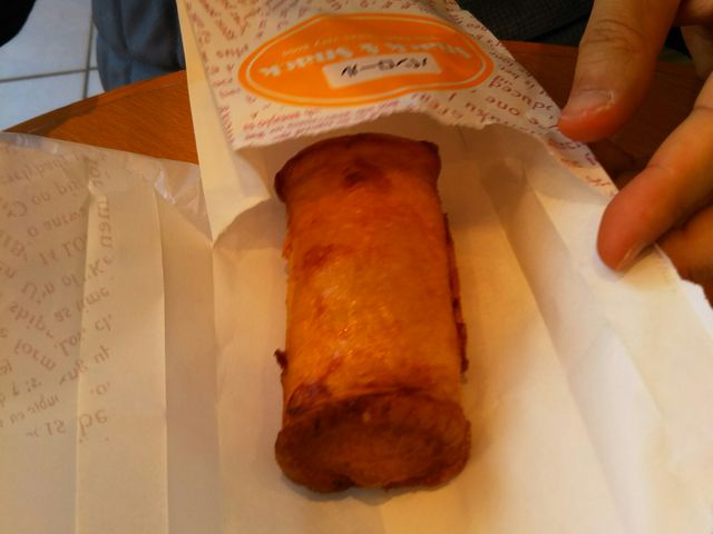 名物パンロール_レストラン キャビンかま栄
