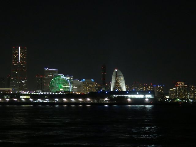 みなとみらいの夜景_マリーンルージュ